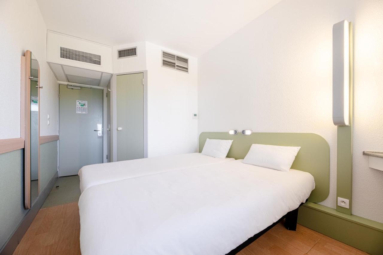 Ibis Budget Perpignan Nord Rivesaltes Exterior foto