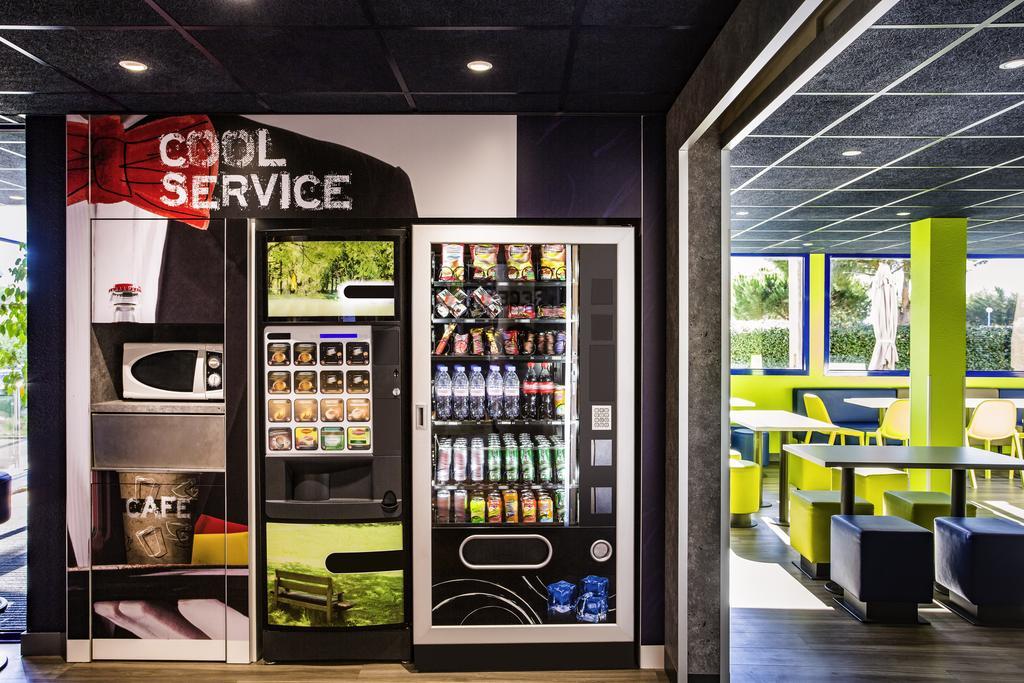 Ibis Budget Perpignan Nord Rivesaltes Exterior foto